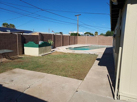 4th image of 722 E Brenda Dr