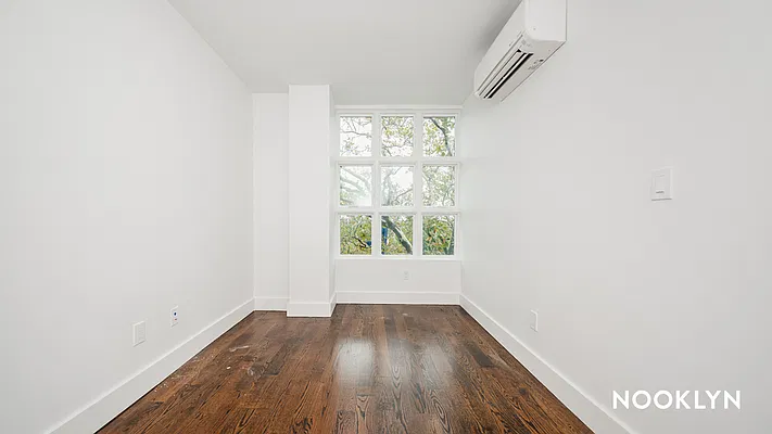 Rented by Nooklyn NYC LLC | media 25