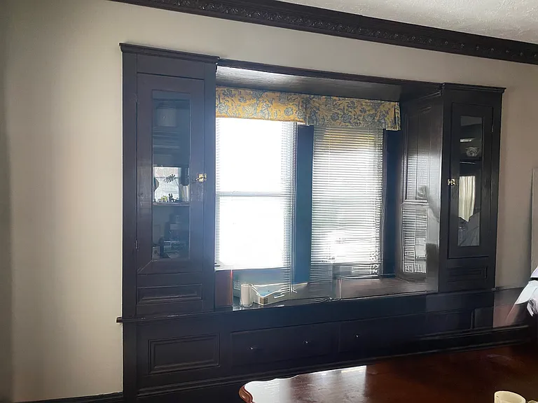 6214 Francis Ave — Photo 2
