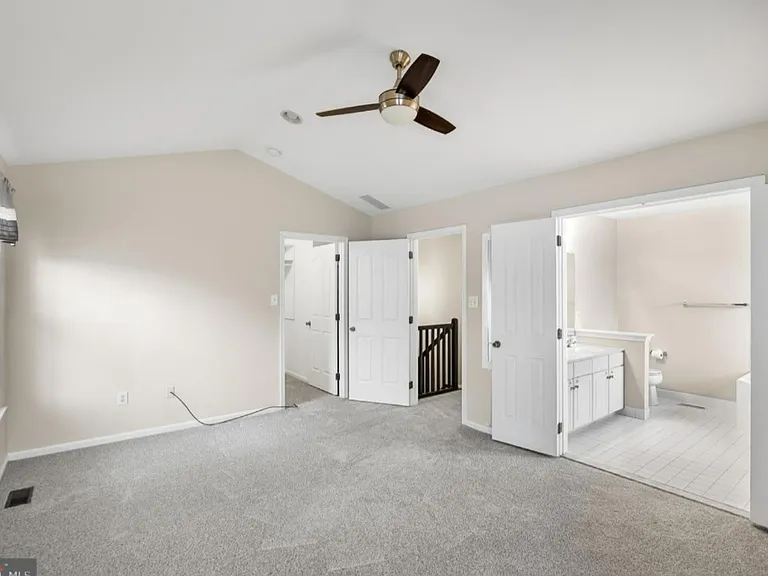771 Chanticleer — Photo 9