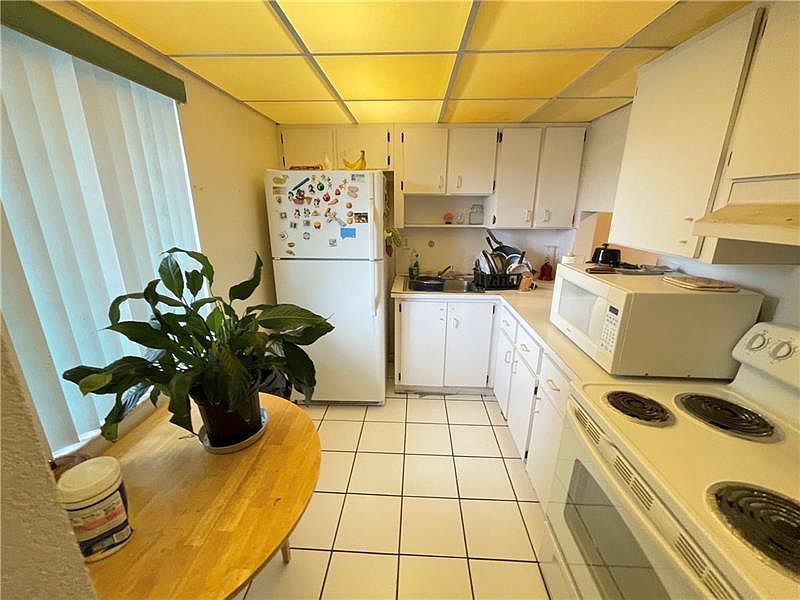 1st image of 505 NW 177th St APT 111