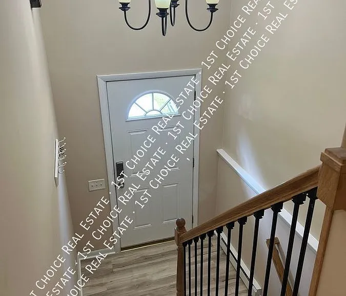 4202 Woodworth Ave — Photo 8