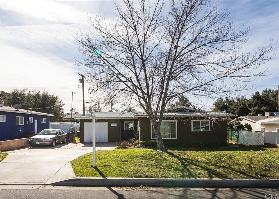 2nd image of 35133 Mountain View St