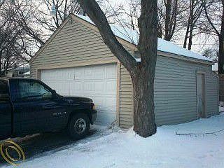 4th image of 152 Cherryland St