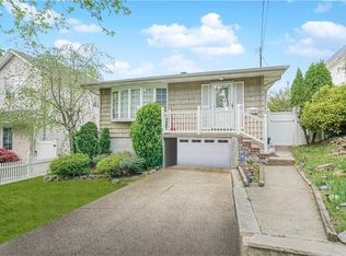 39 Morton St, Staten Island, NY 10306