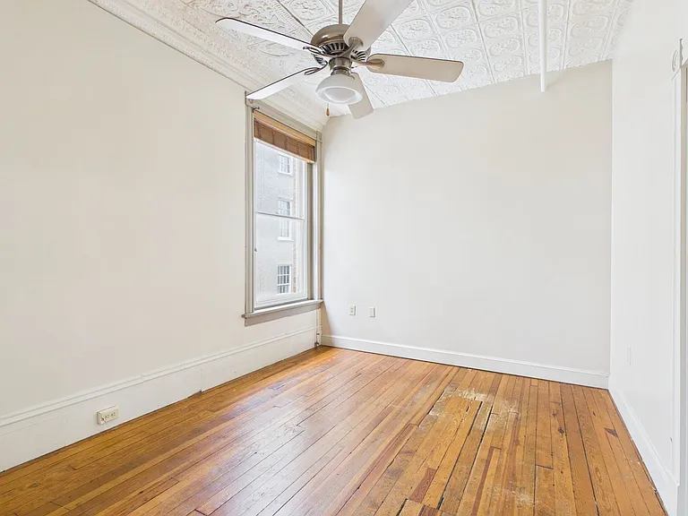 121 W Broad St #404 — Photo 17