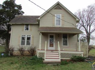 419 Halderman St, Lecompton, KS 66050