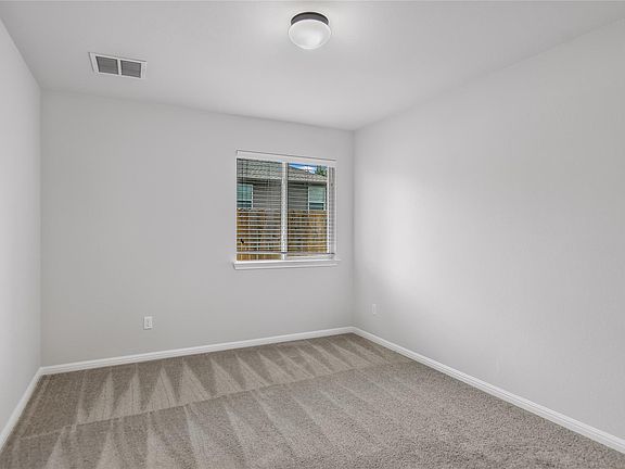4th image of 202 Paul Azinger Ct