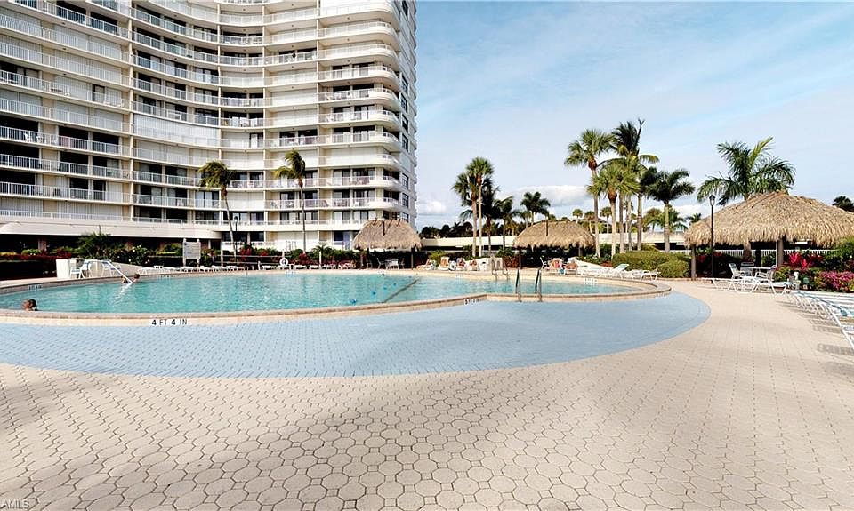 1st image of 260 Seaview Ct APT 1407