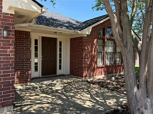 1505 Richland Ct N Photo 1
