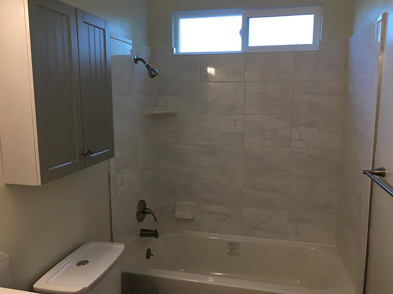 Guest Bath - shower doors to be added if necessary