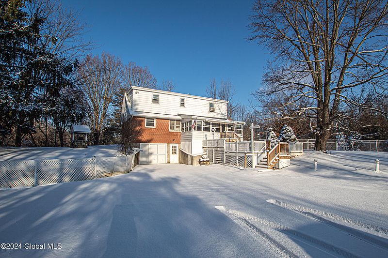 4th image of 391 Hidley Road