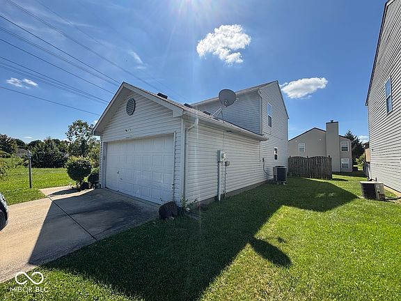 2nd image of 11417 Smoothbark Dr