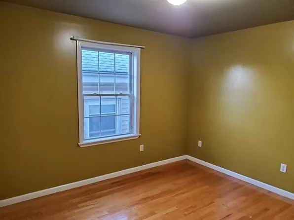 27 Jewett Avenue image 10 of 18