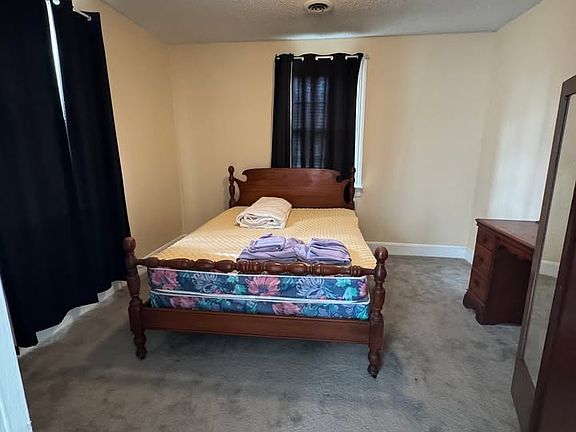 5th image of 8914 Main St