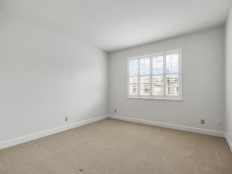 2nd room upstairs