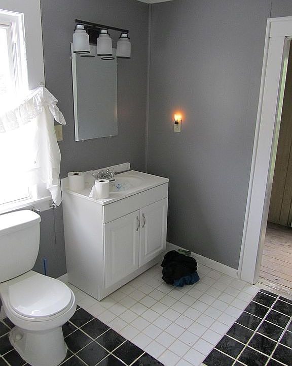 Bathroom (door to Laundry)