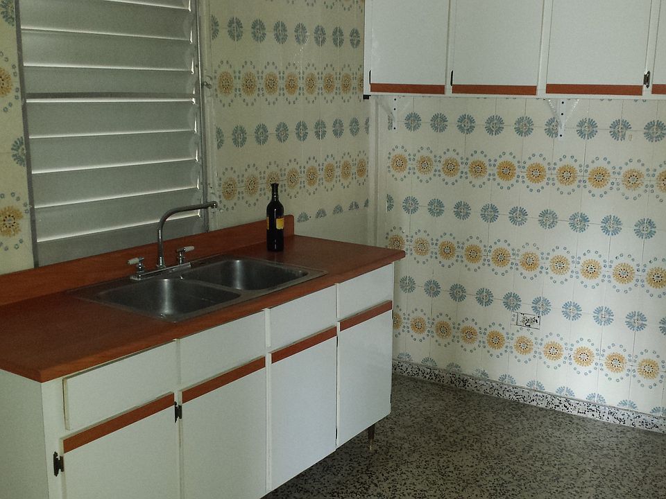 2nd image of 7 Calle Las Marias