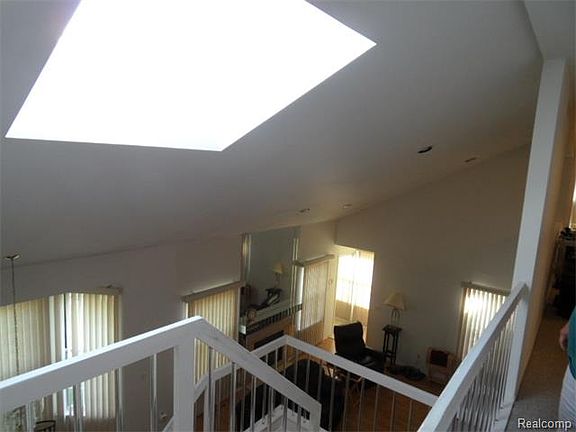 5th image of 6774 Stonehedge Ct #1