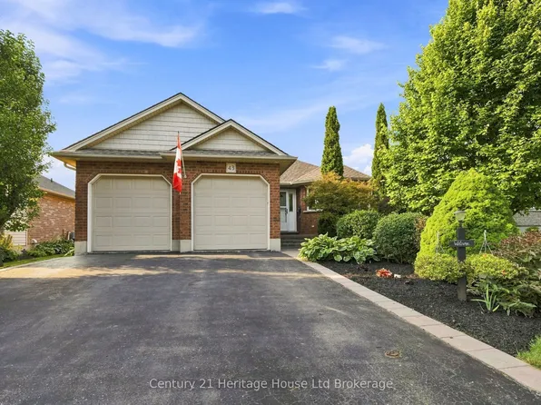 43 Beech Blvd, Tillsonburg, ON N4G 5R8