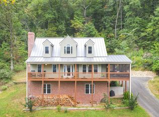 389 Farmview Rd, Stanardsville, VA 22973