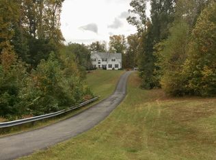 12 Wentworth Dr, Fredericksburg, VA 22406