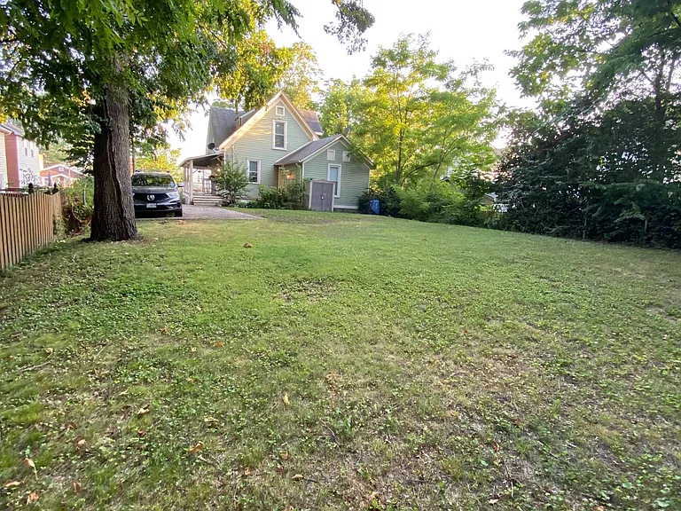 6839 Waldemar Ave — Photo 52