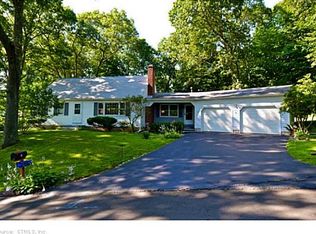 3 Oak Ridge Dr, Clinton, CT 06413