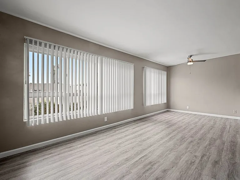 3845 Potomac Ave #11 — Photo 13