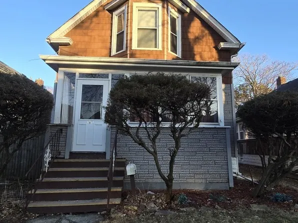 1221 Emerald Ave, Chicago Heights, IL 60411