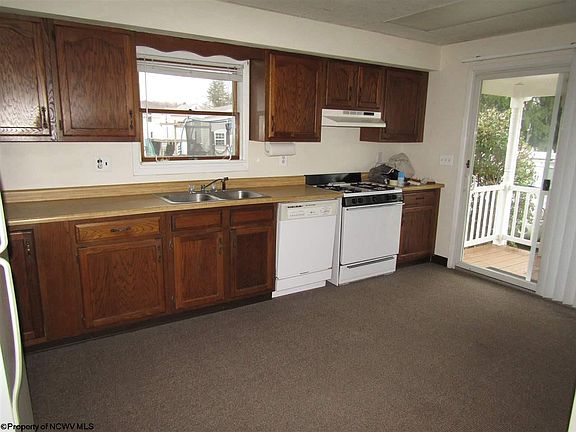 3rd image of 108 McKinley Ave