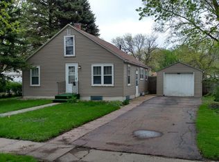 713 6th St, Onawa, IA 51040