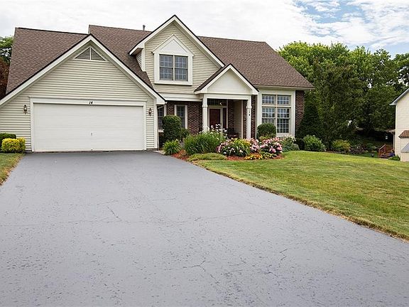 4th image of 14 Holly Cir