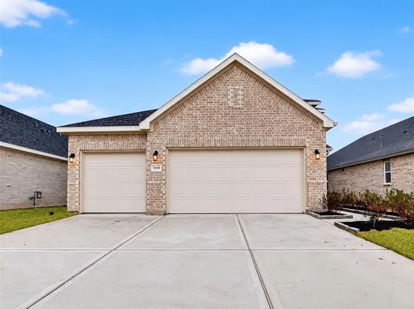 2107 Spring Hollow Dr, Baytown, TX 77521