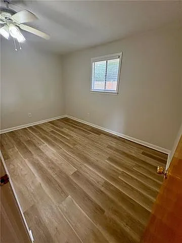 128 Phyllis Ct — Photo 8