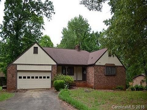 1st image of 1461 Fairway Dr