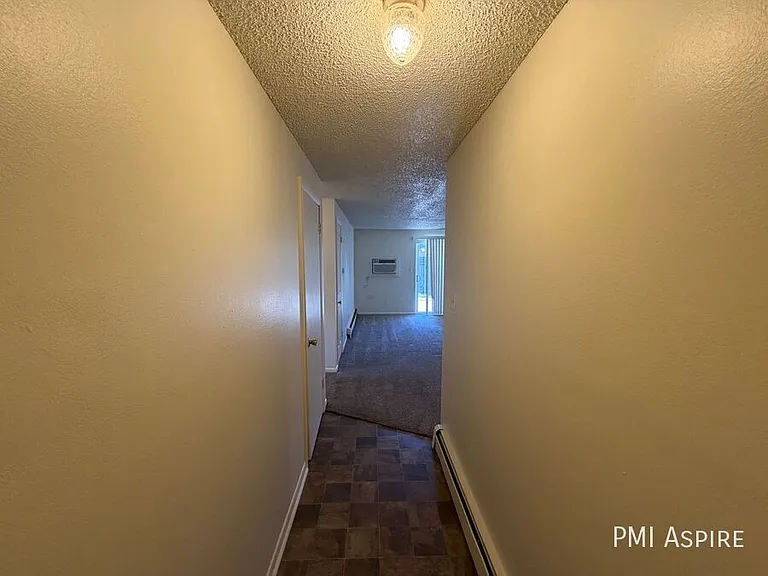 3498 Butternut Dr — Photo 2