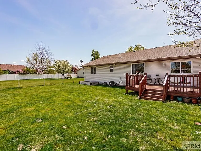 3835 Heartland Cir — Photo 13
