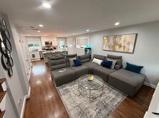 2200 S Oakland St, Arlington, VA 22204