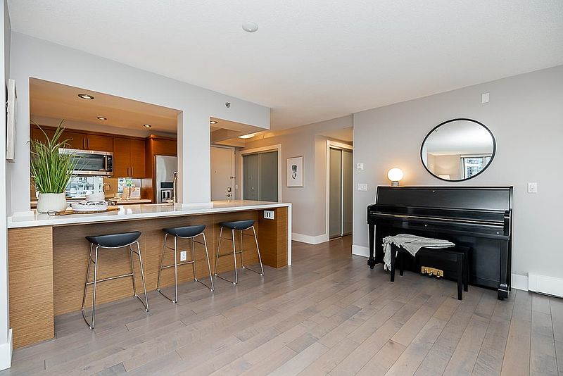 Vancouver Apartment for rent - 2 Bedrooms — photo 14