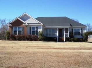 105 Stonefield Dr, Forsyth, GA 31029