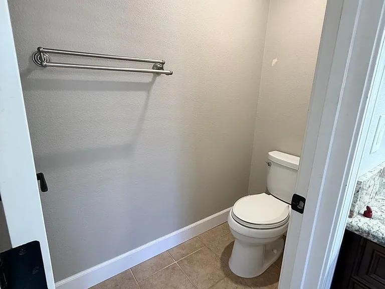 1019 Nanette Ln — Photo 19