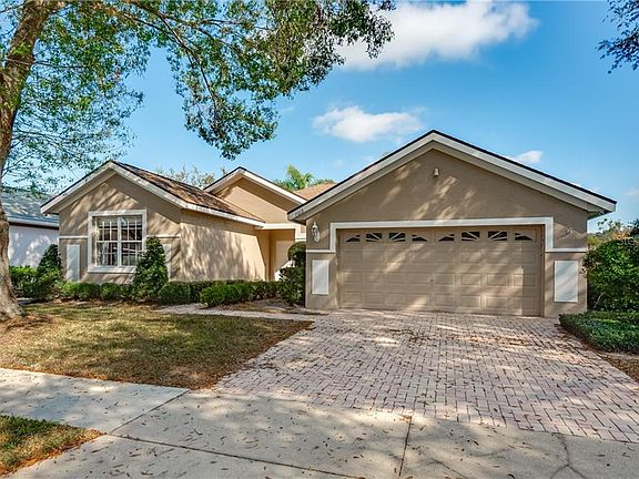 3rd image of 7013 Pine Hollow Dr