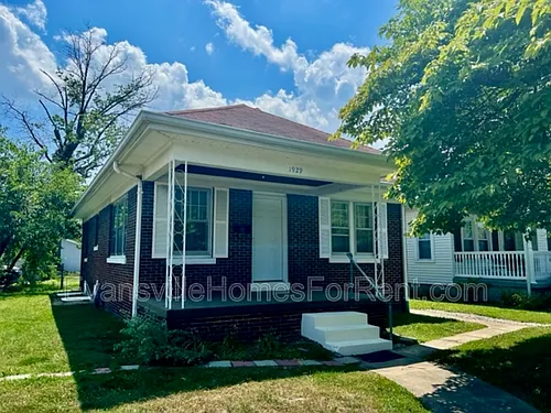 1929 E Mulberry St Photo 1