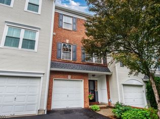 3 Knox Ct, Basking Ridge, NJ 07920