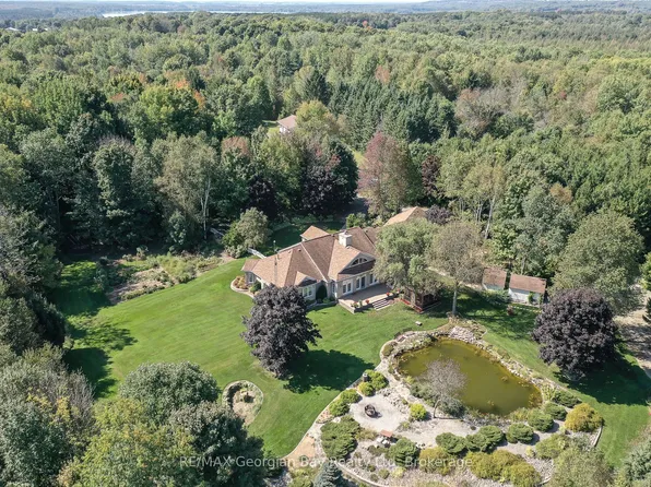 326 Blueberry Marsh Rd, Oro Medonte, ON L4R 4K3