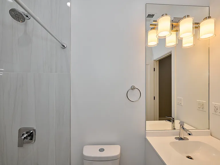 2868 W 21st Pl #B — Photo 11