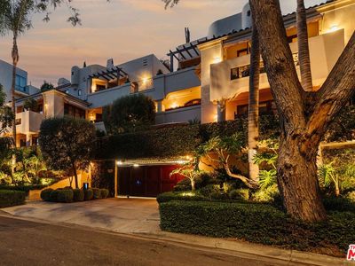 9024 Cynthia St APT 204, West Hollywood, CA, 90069