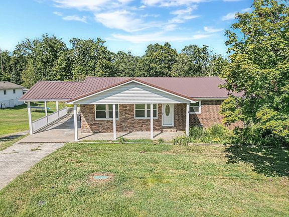 3rd image of 291 Whispering Hills Ln