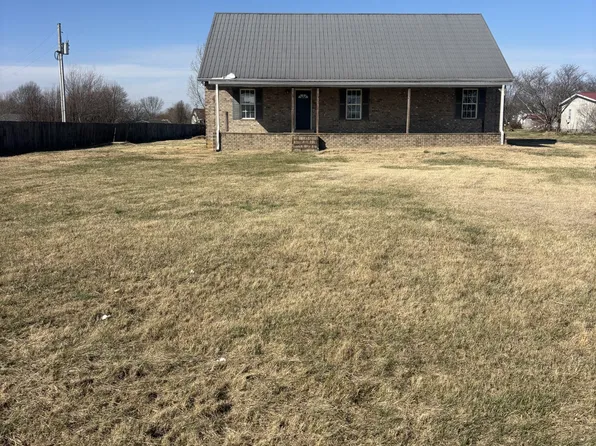 2075 Akersville Rd, Lafayette, TN 37083